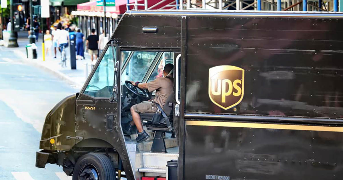 ups_driver_thumb.jpg