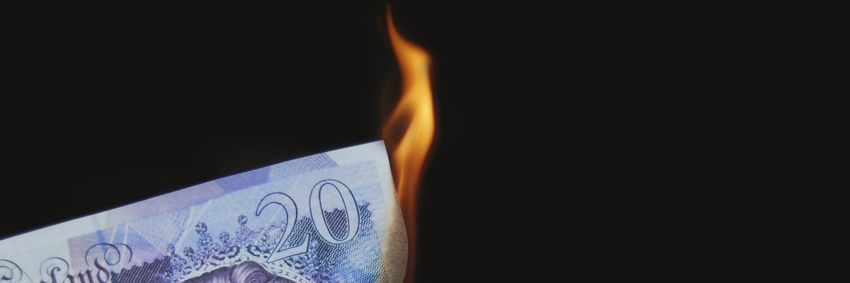 £20 note being burned