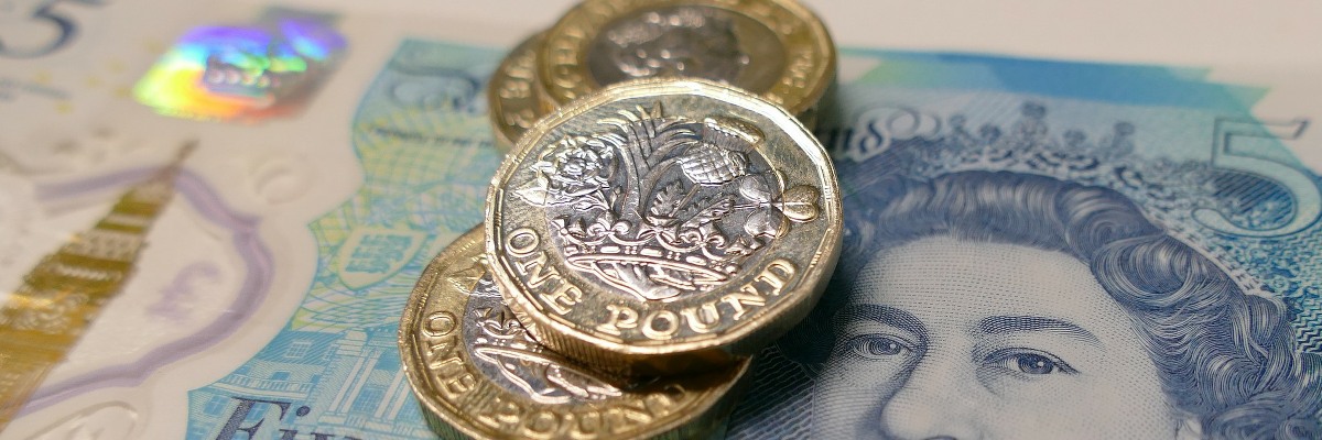Bank notes and coins.