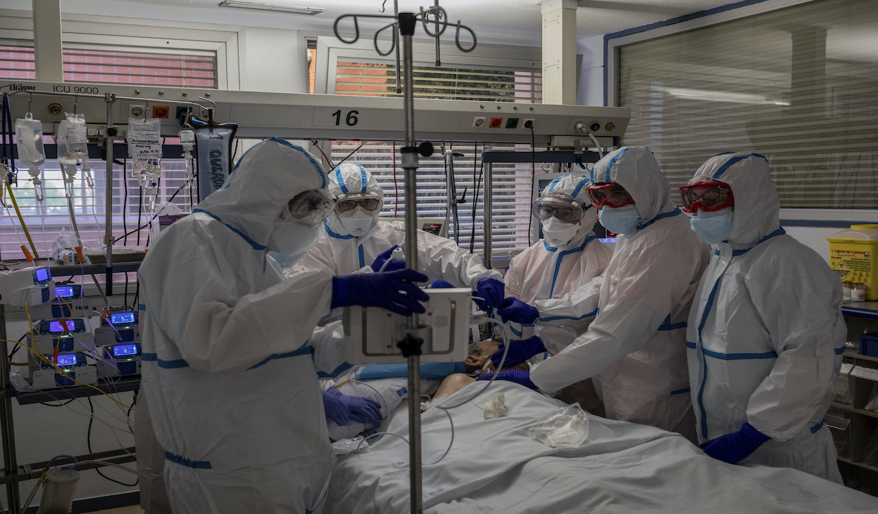 Report: 80% of COVID patients in hospital had Vitamin D deficiency