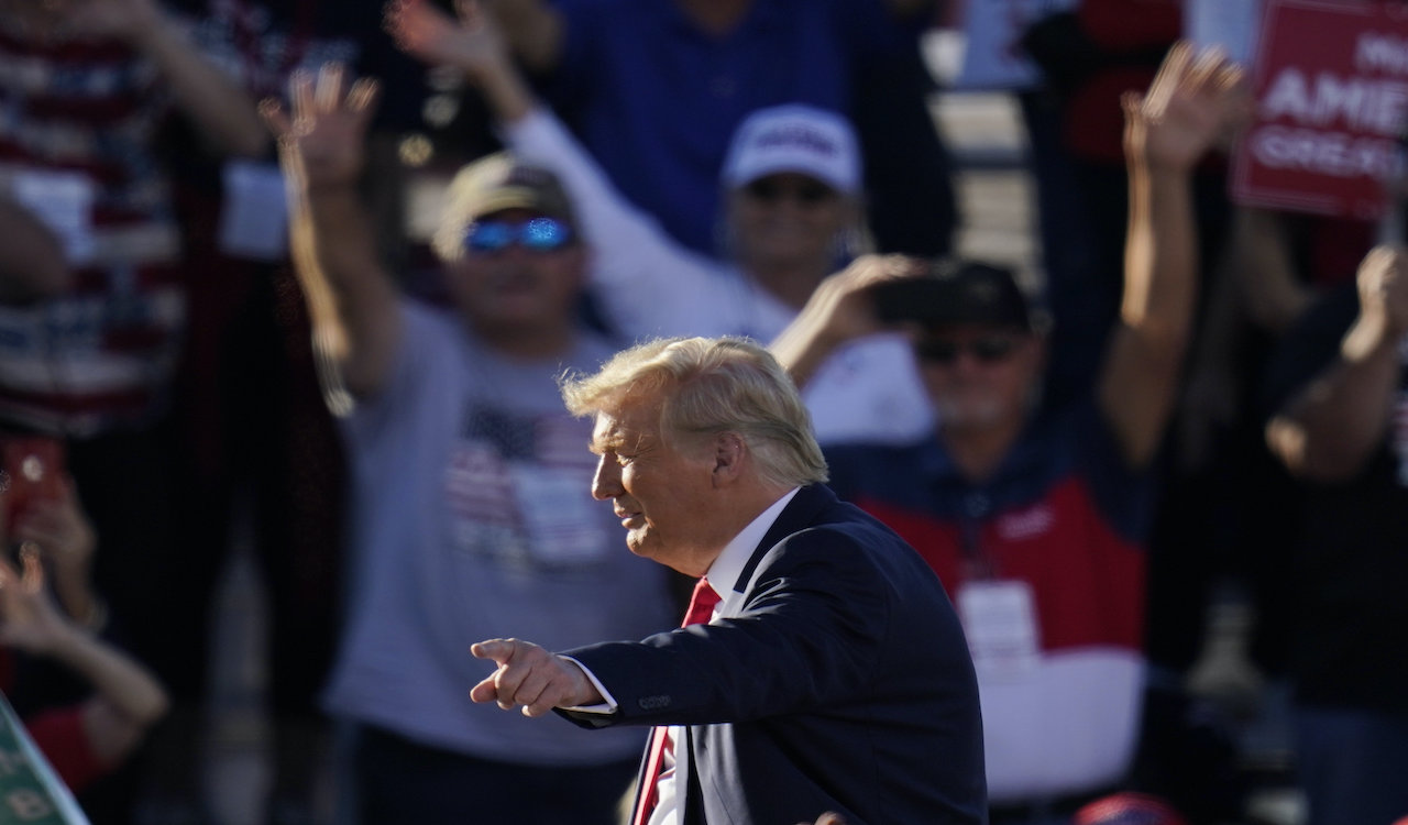Trump lawyer quits election litigation team after threats of violence