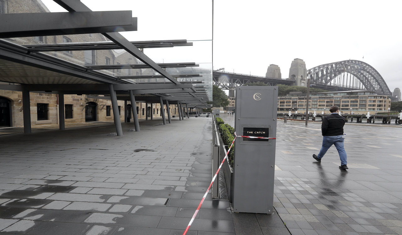 Australian 'circuit breaker' lockdown bans people from walking their dogs