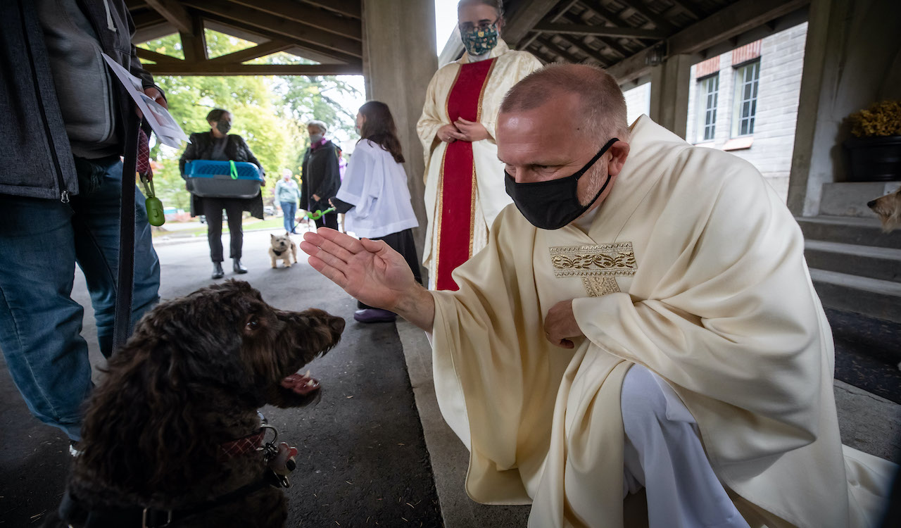 Catholic bishop says masks are MANDATORY for Mass