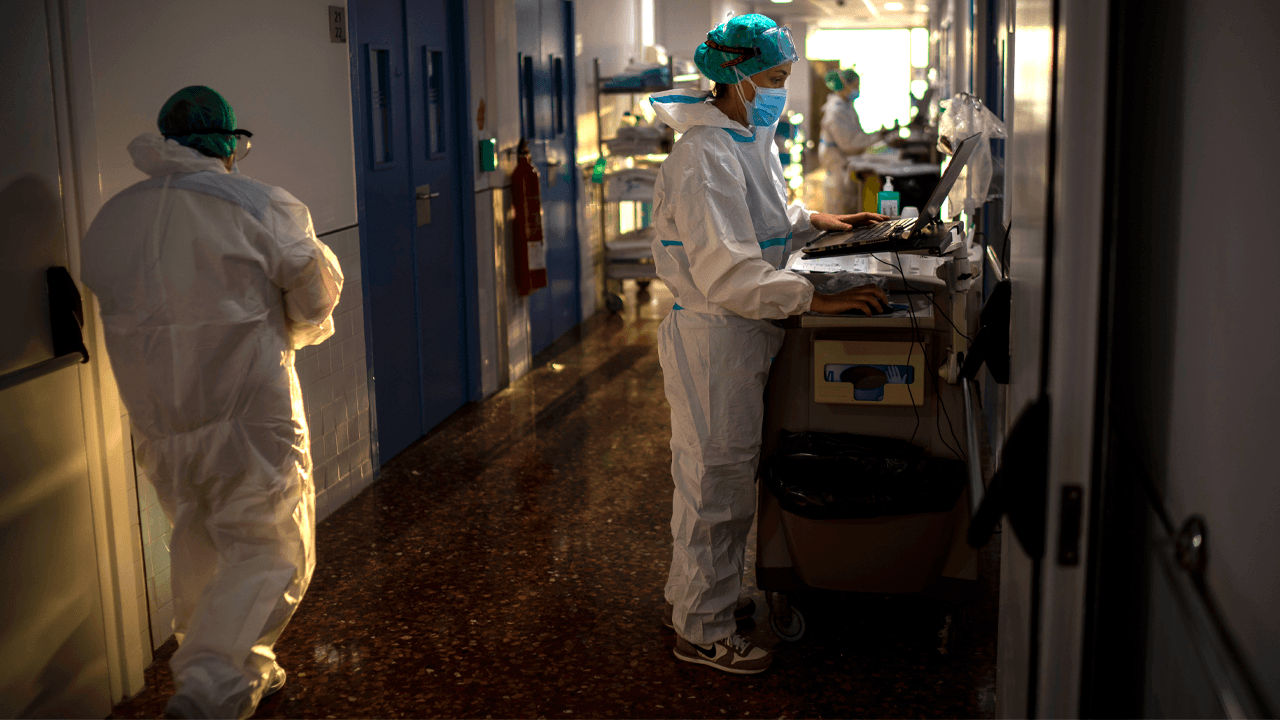 Spain plans to register, share names of people who refuse the COVID-19 vaccine