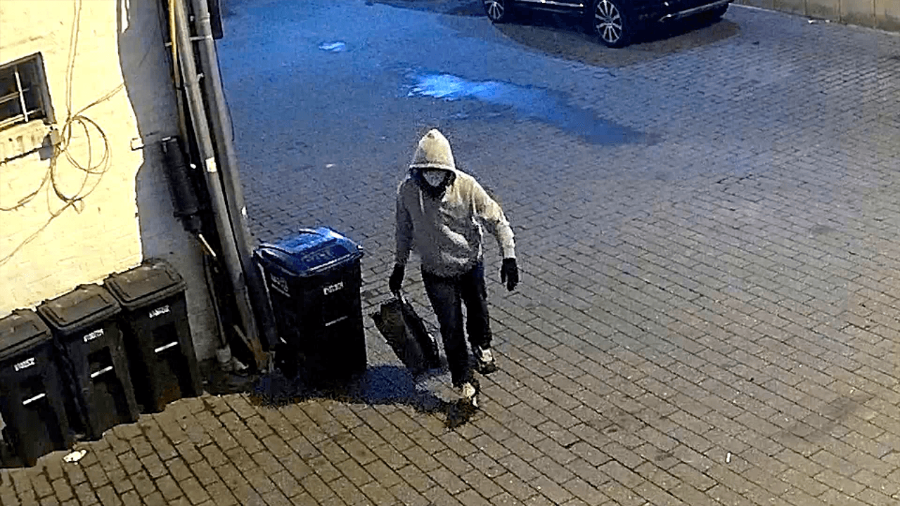 FBI releases picture of DNC/RNC bomb suspect, offers $50k reward for information