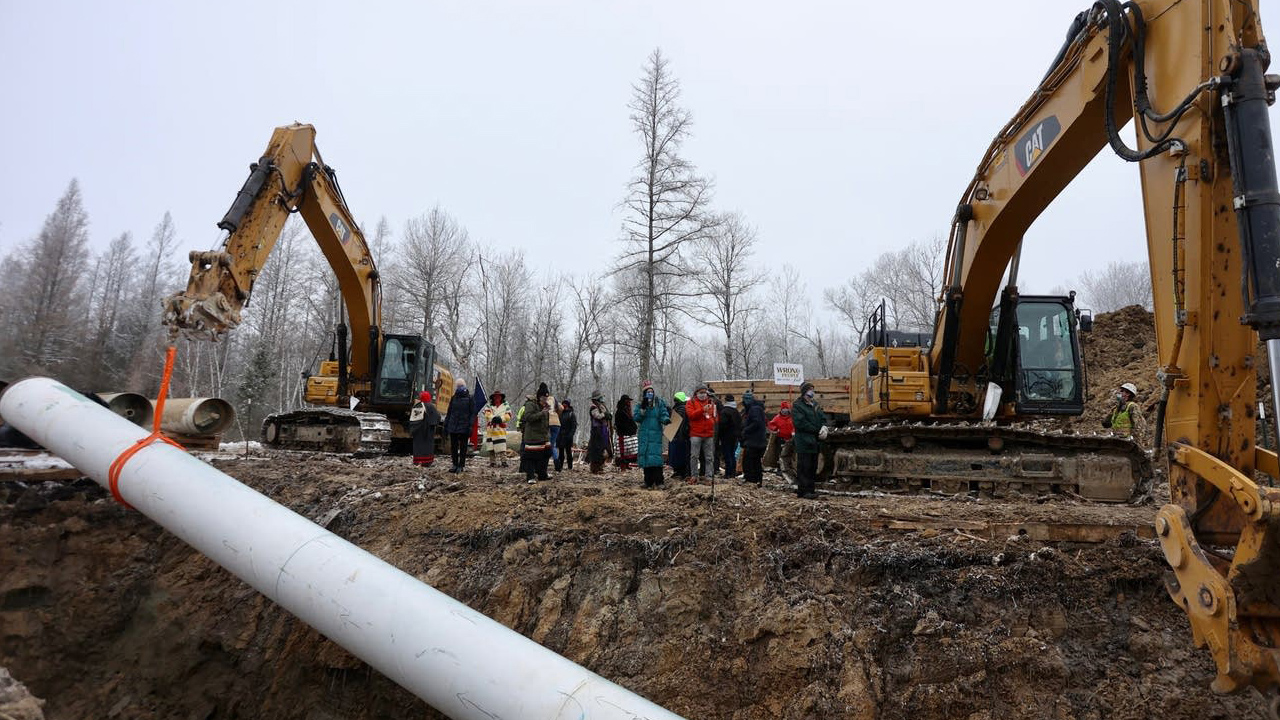 Protesters lock themselves inside Enbridge pipeline in Minnesota