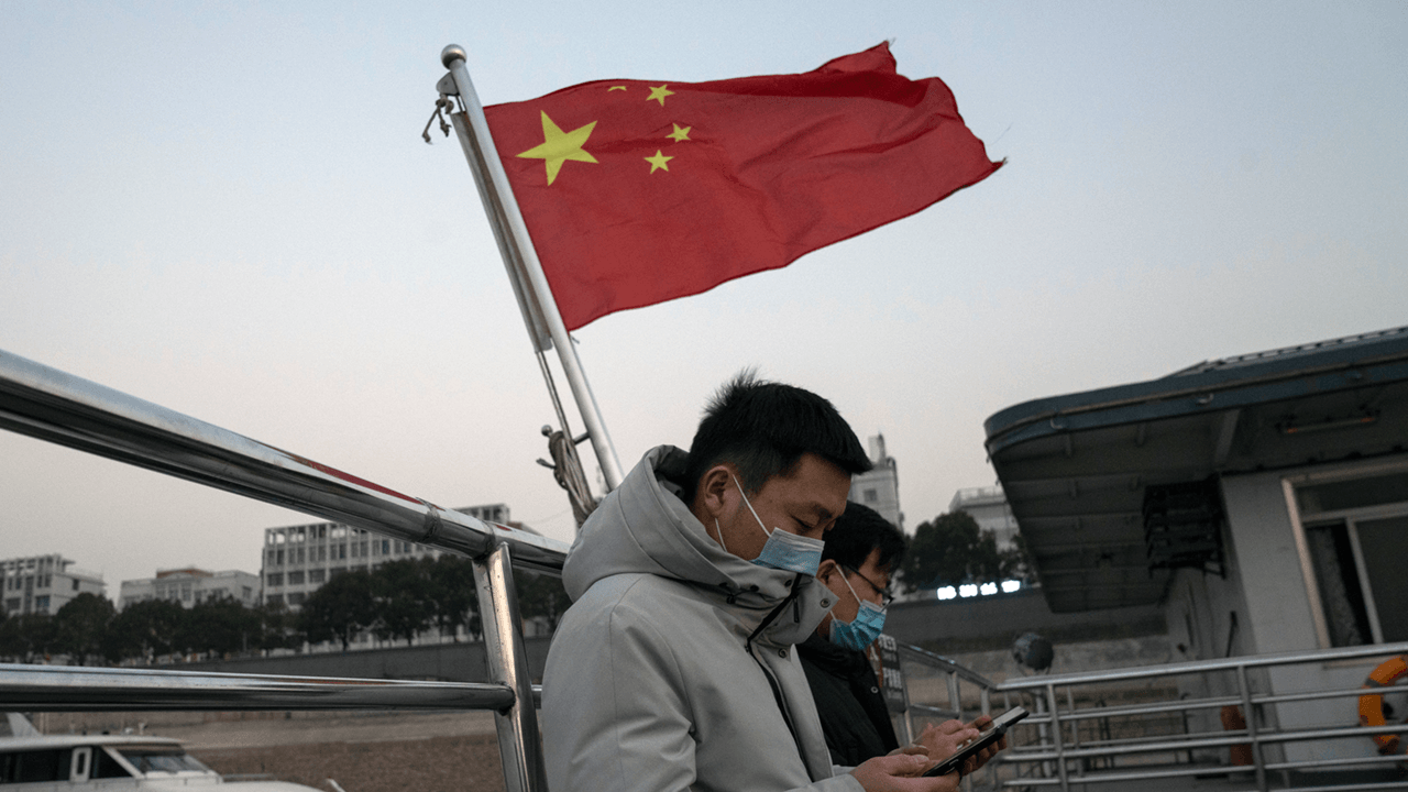 Chinese medics say they were told to cover up COVID deaths, evidence of human transmission