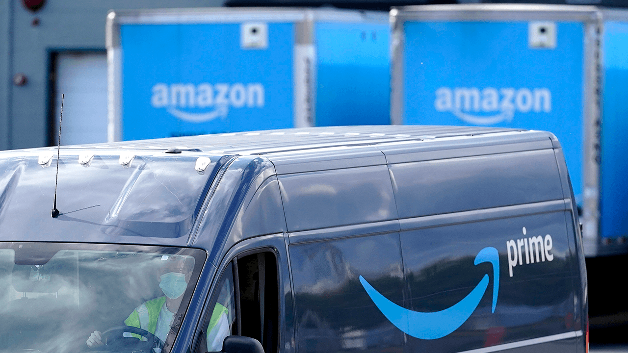 Amazon exec offers to help Biden reach 100 million vaccinations in first 100 days