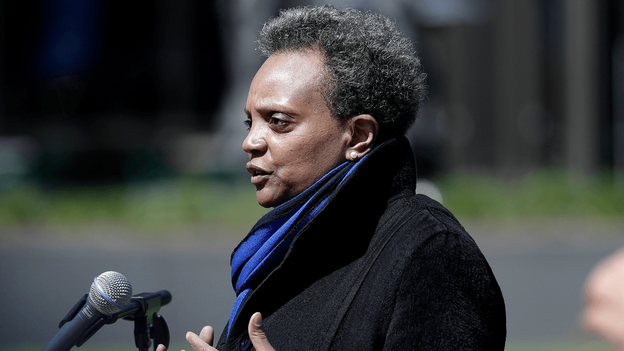 “Enough is enough”: Chicago mayor blasts teachers union for refusing to go back to school