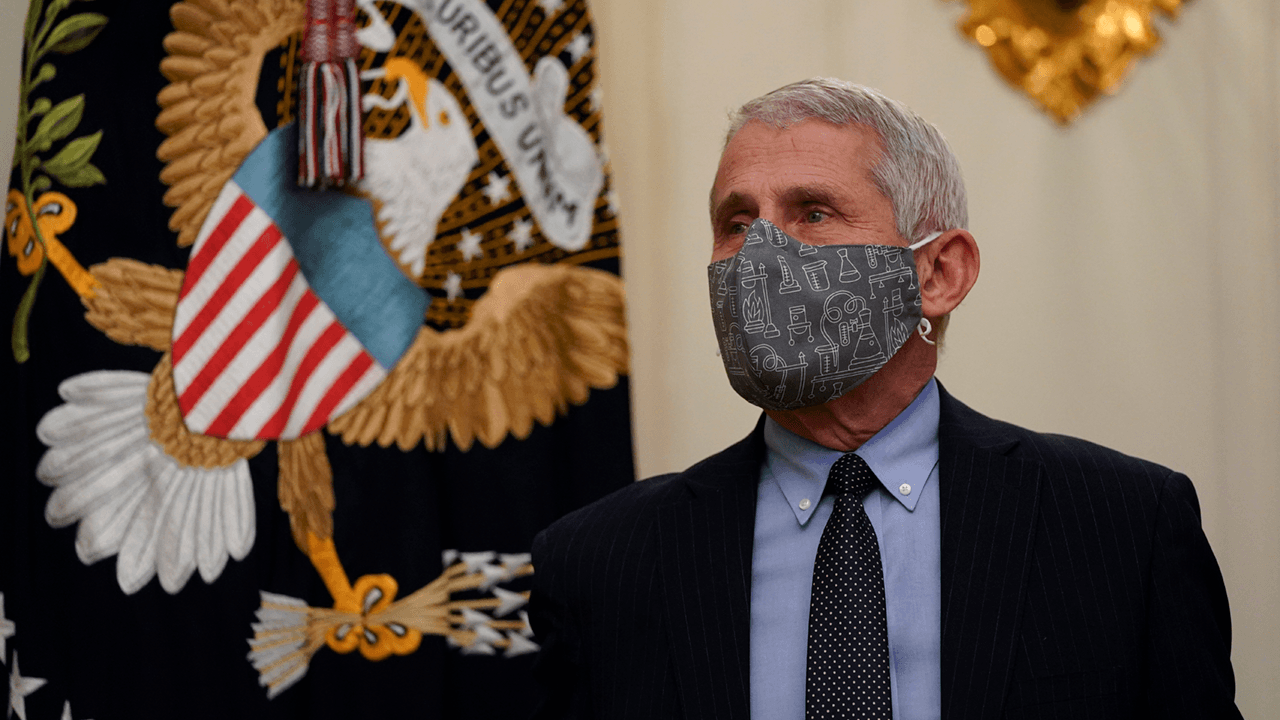 Fauci says people should still wear masks after getting COVID vaccine
