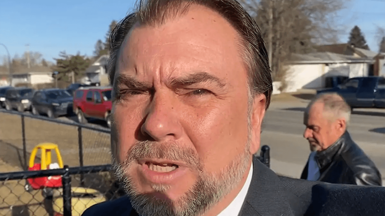Pastor Artur: Clergy, business owners must find courage to “Kick those Nazis out”