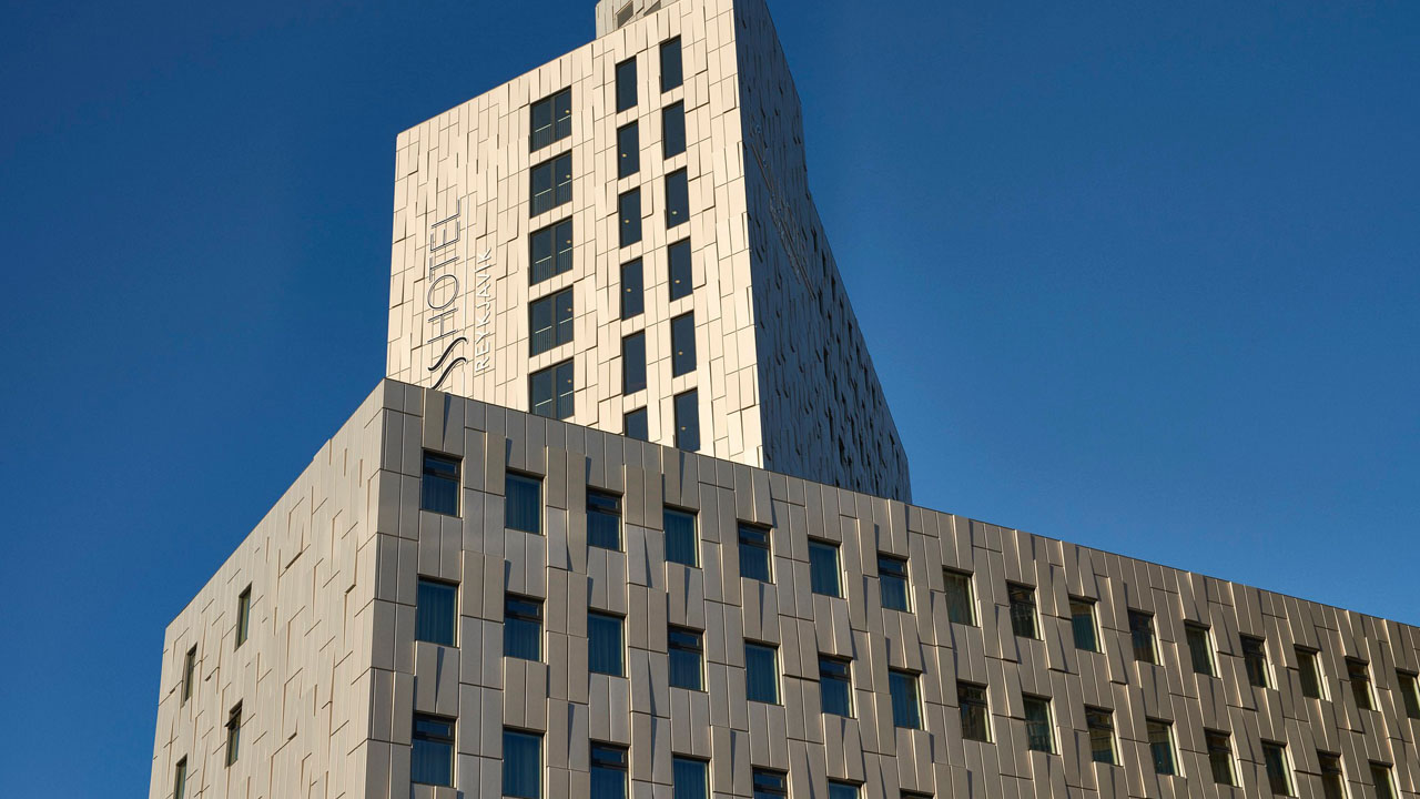 Iceland court rules against mandatory COVID quarantine hotels