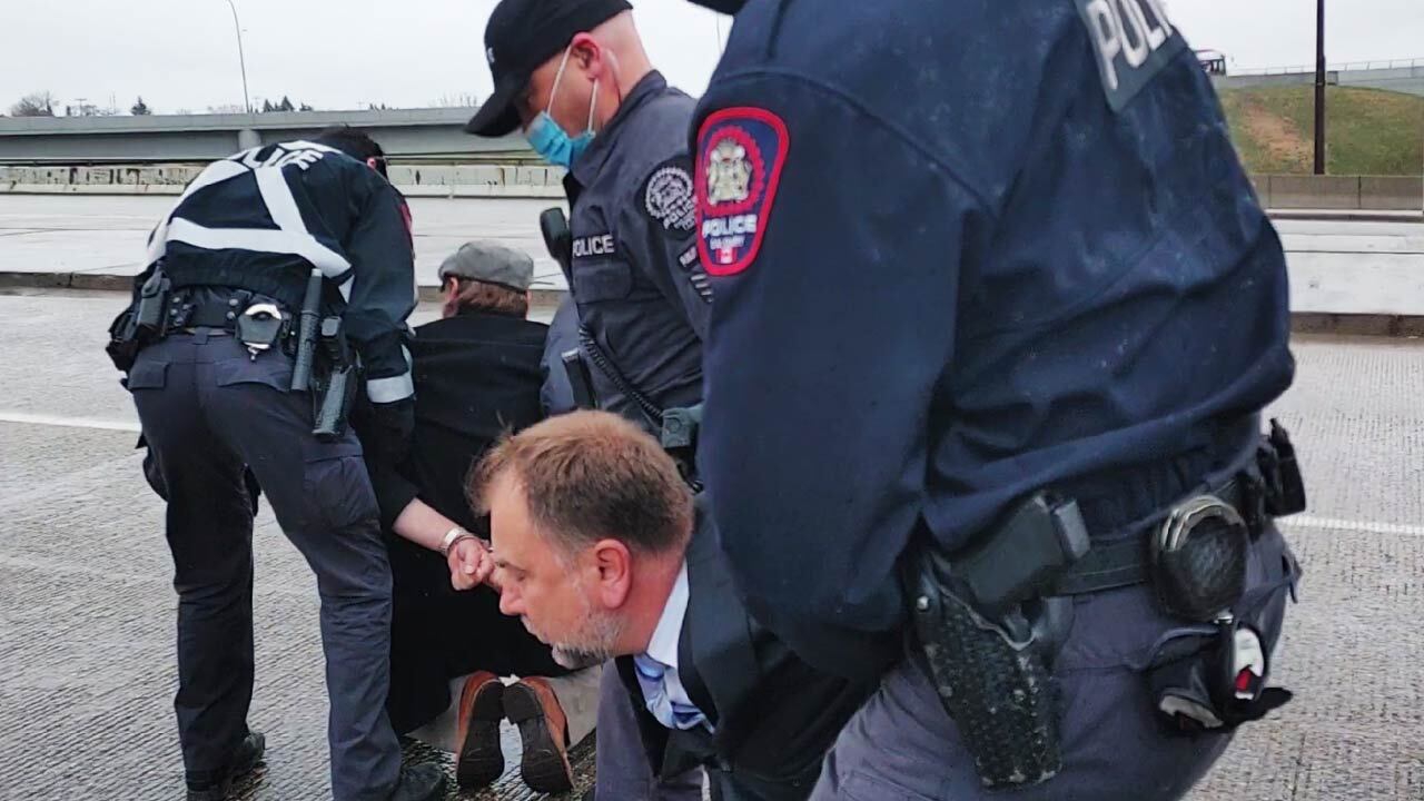 Pastor Artur Pawlowski's release DELAYED by officials at Remand Centre