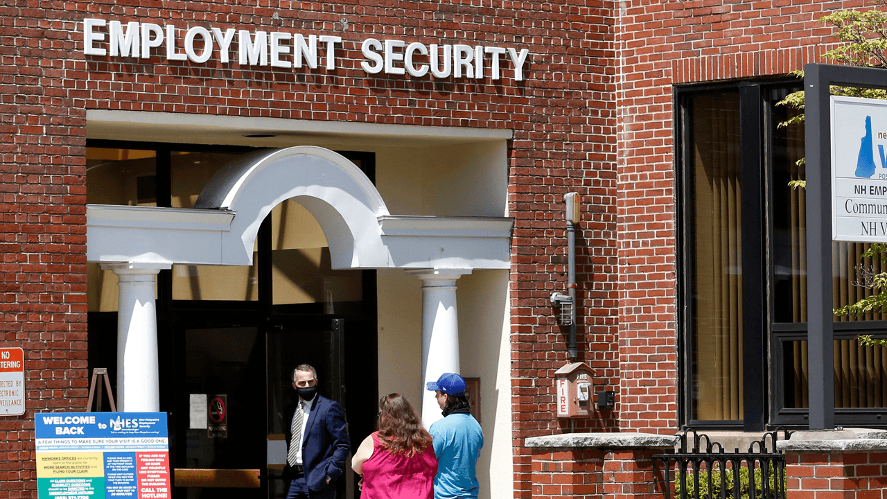 Five Republican governors reject federal unemployment benefits, say incentives to stay home are creating labour shortage