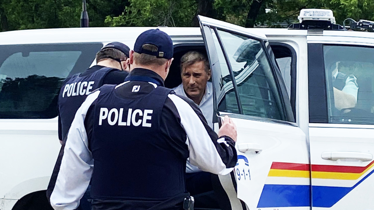 BREAKING: People's Party leader Maxime Bernier arrested in Manitoba