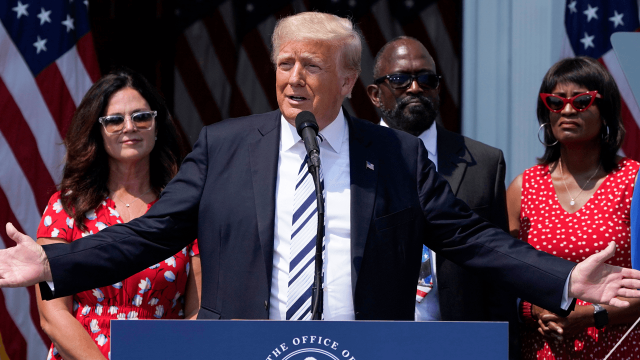 Trump announces class-action lawsuits against Facebook, Twitter and Google over censorship
