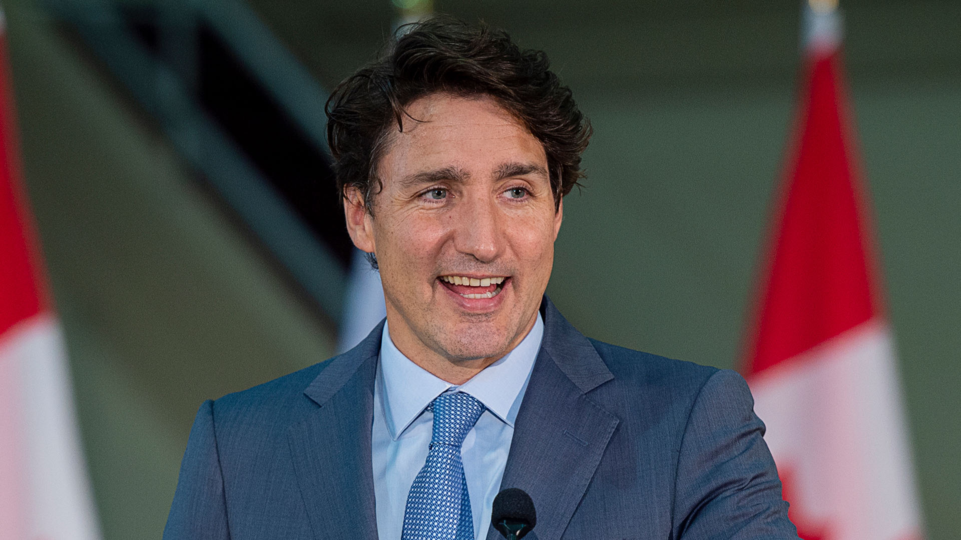 Trudeau calls for stronger vaccine mandates