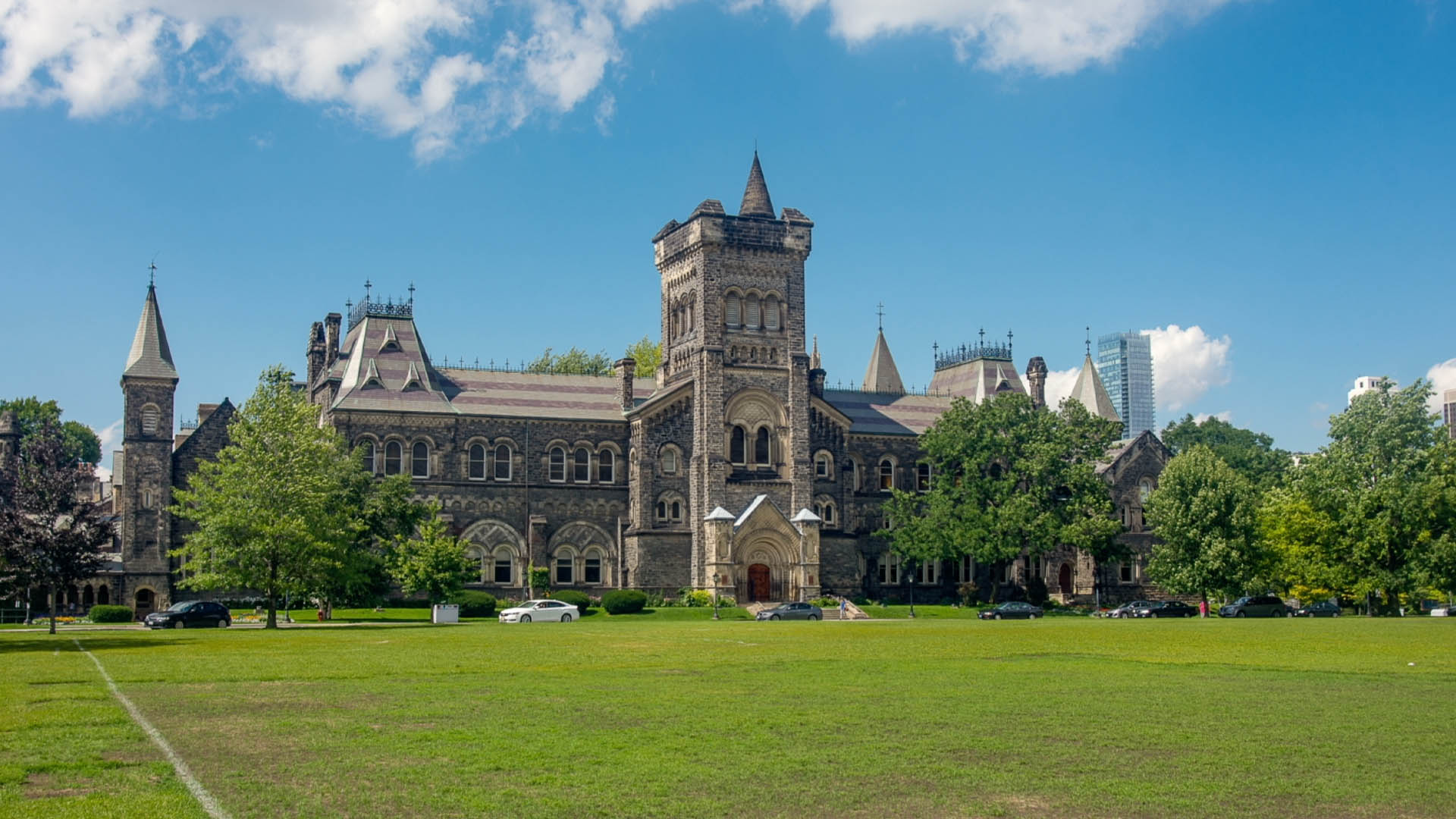 EXCLUSIVE: University of Toronto students take a stand against campus vaccine mandates