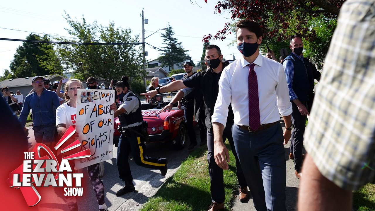 Mainstream media can't figure out why Canadians are heckling Justin Trudeau