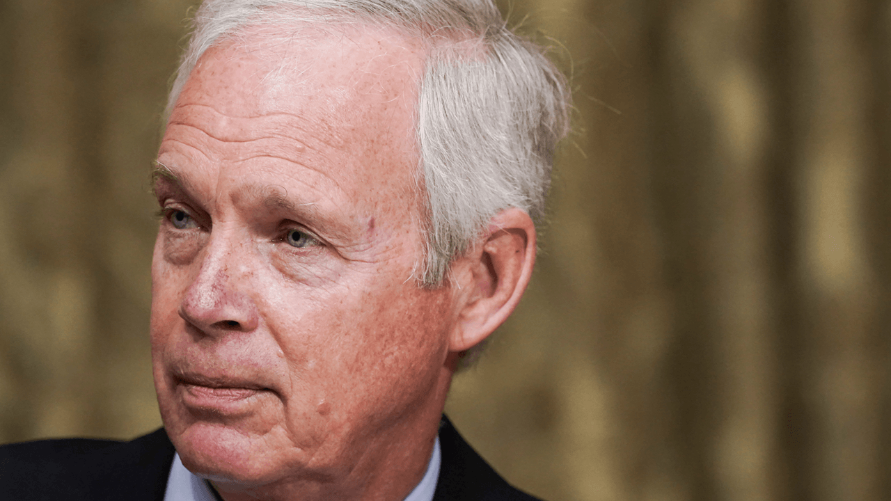 Sen. Ron Johnson demands Biden admin address reports that American citizens were turned away at Kabul airport