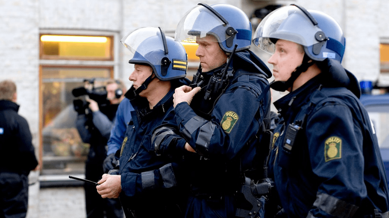 Denmark proposes 37-hour work week for migrants to earn welfare benefits