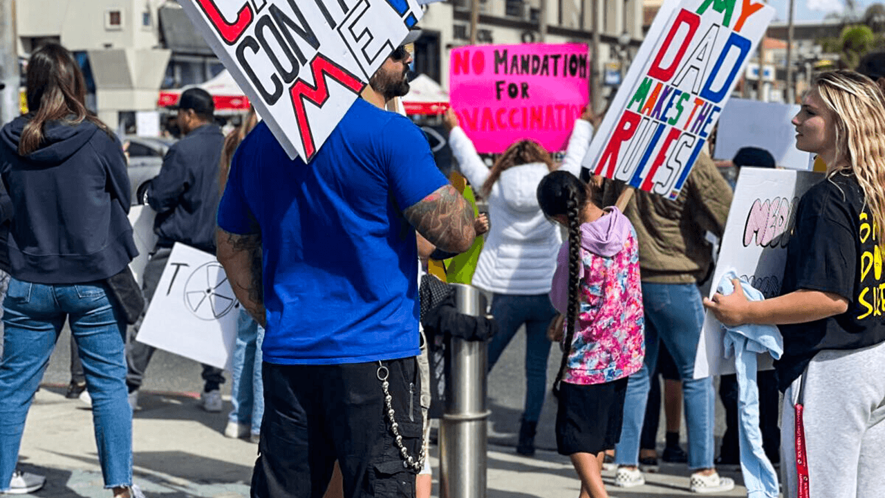 Californian parents and teachers stage state-wide protest over school vaccine mandate