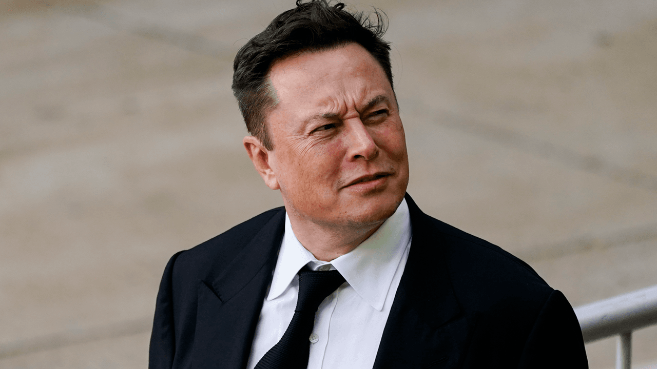 Elon Musk on Biden snub: “He’s still sleeping”