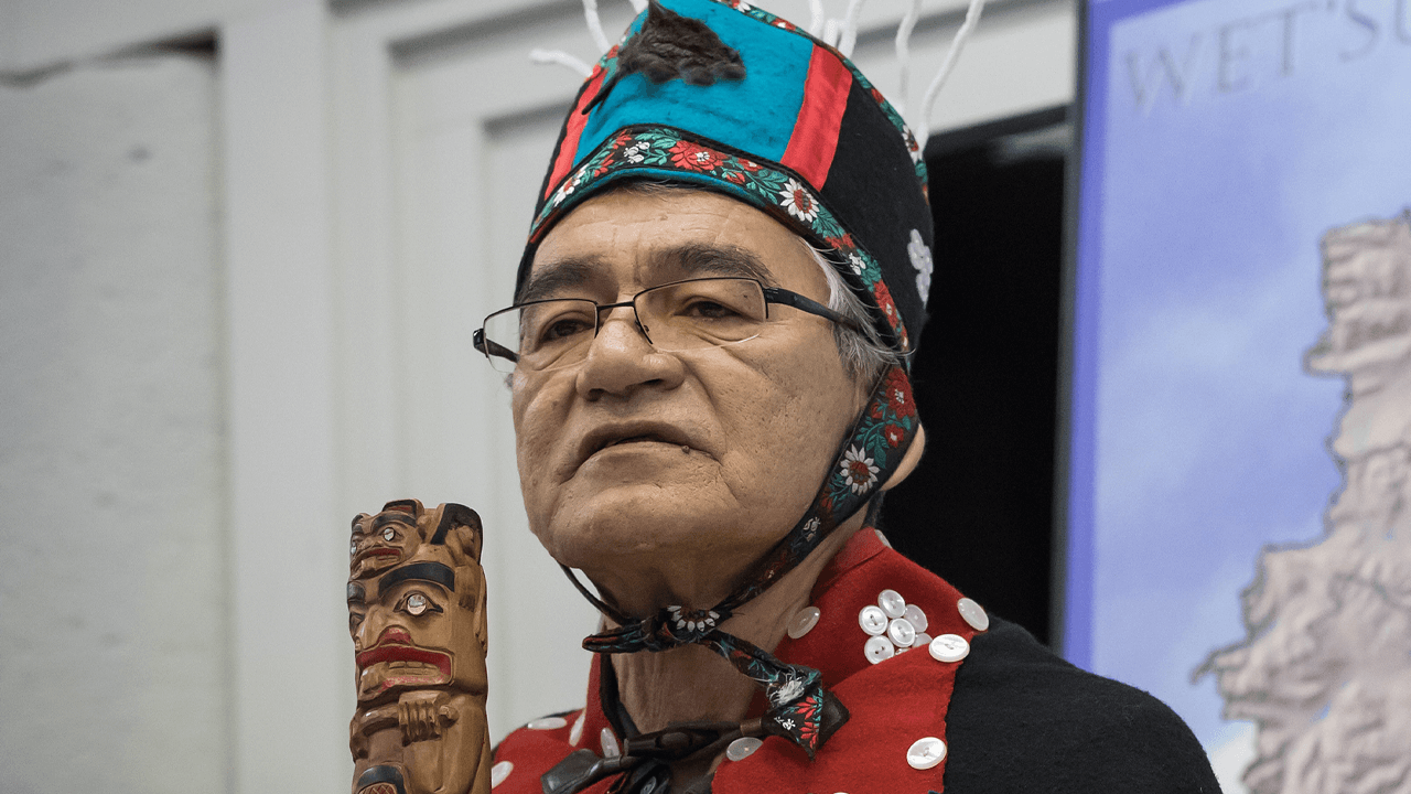 Pipeline protesting Wet’suwet’en chief sorry for shooting neighbour's dog while drunk, must pay $1,500