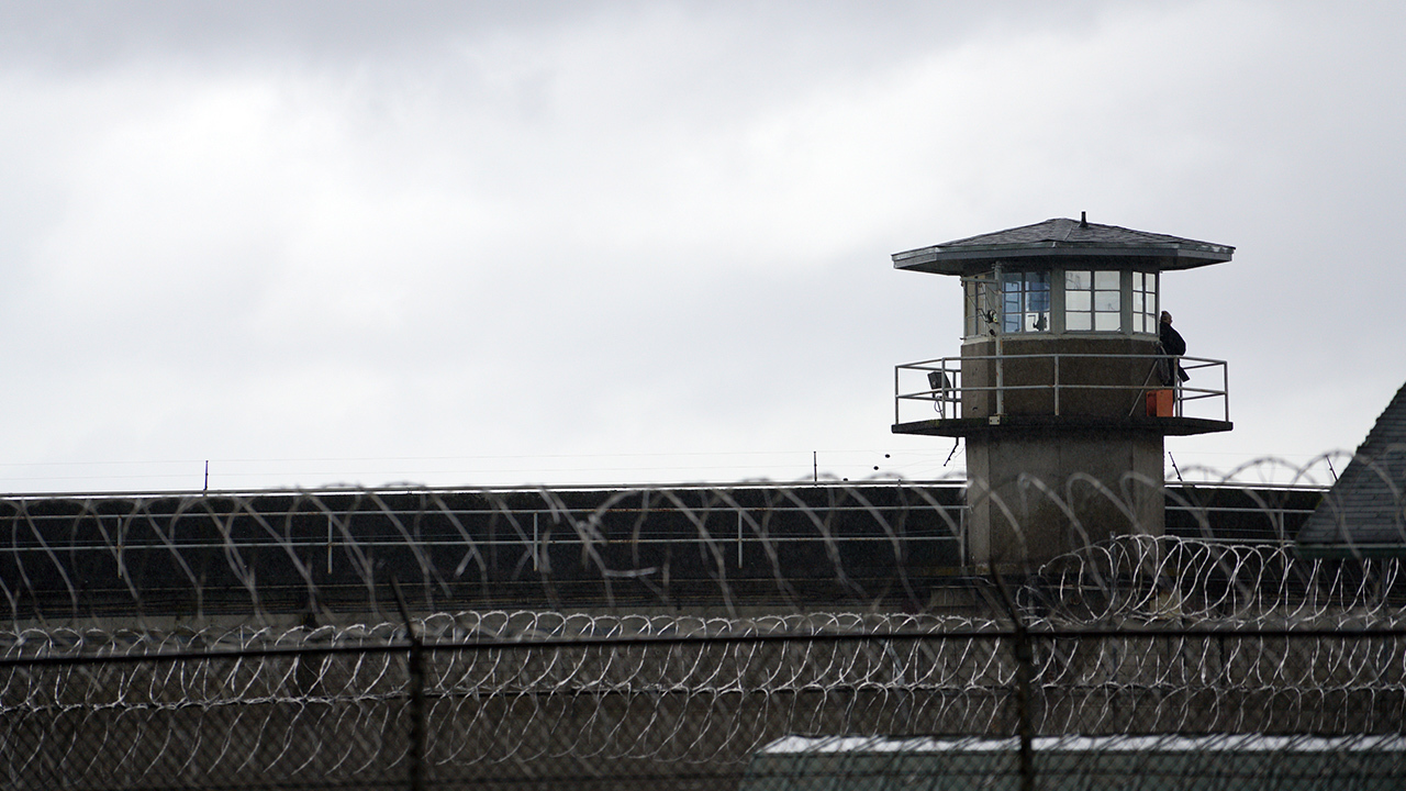 Proof of vaccination to be mandatory for prison guards and visitors — but not for inmates