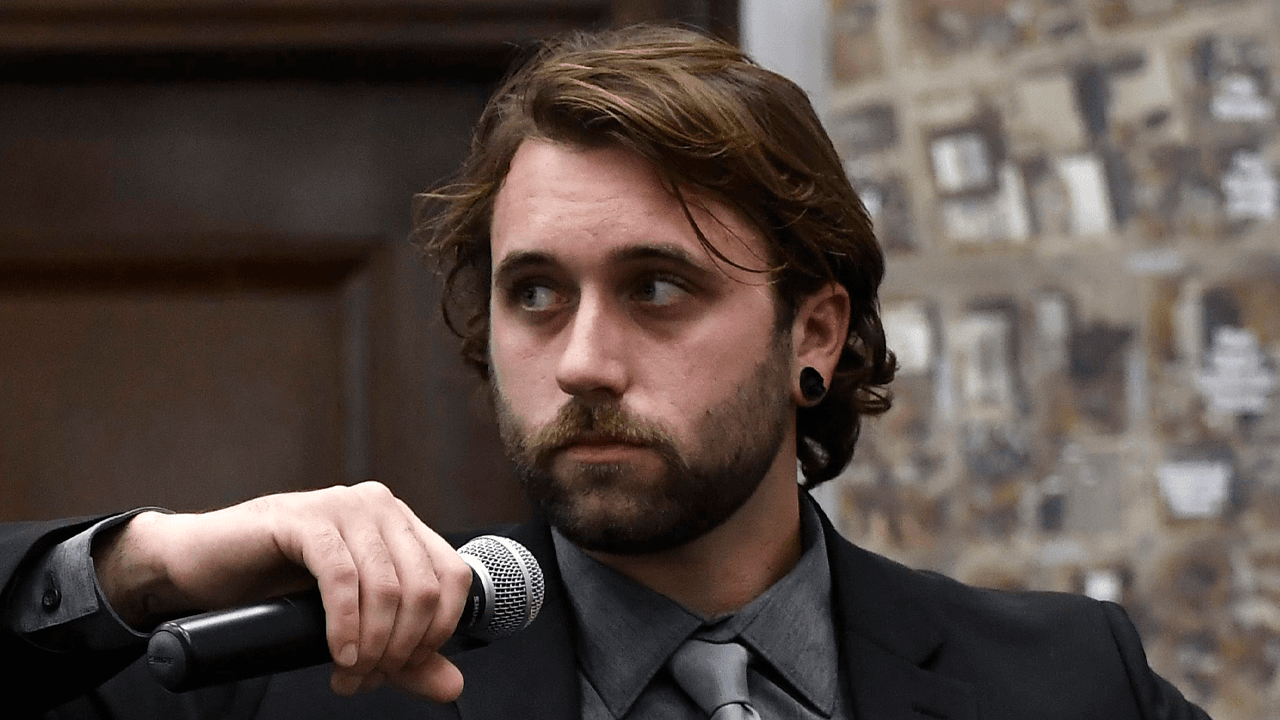 Gaige Grosskreutz tells court he was pointing gun at Rittenhouse before being shot