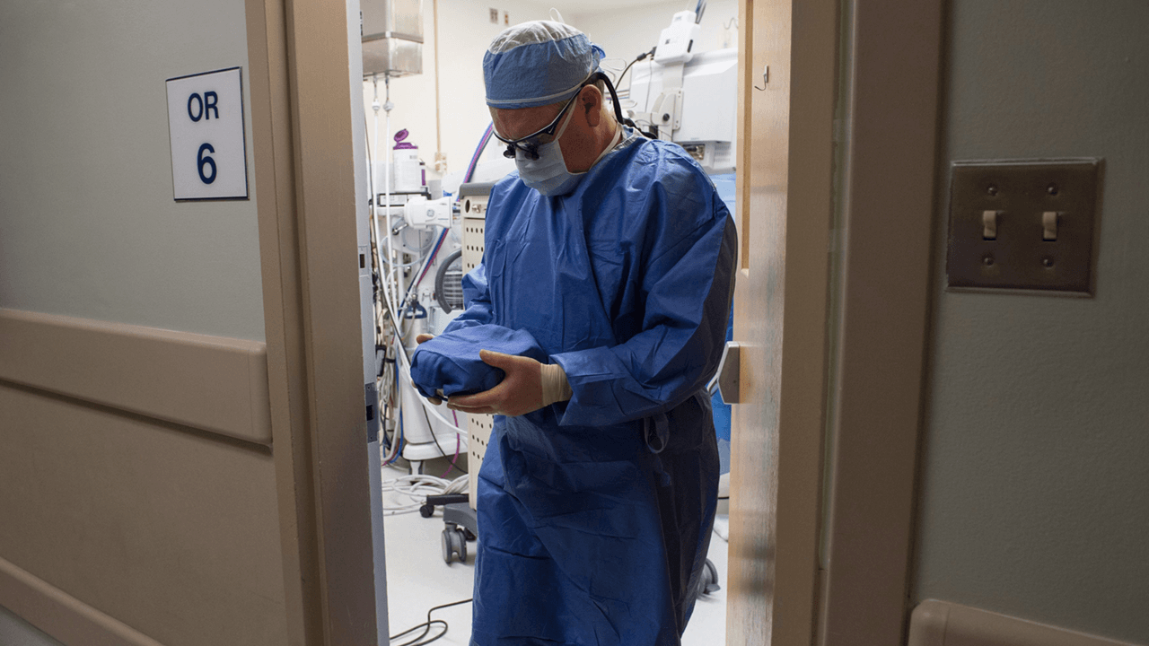 Woman removed from kidney transplant waiting list for refusing COVID vaccine