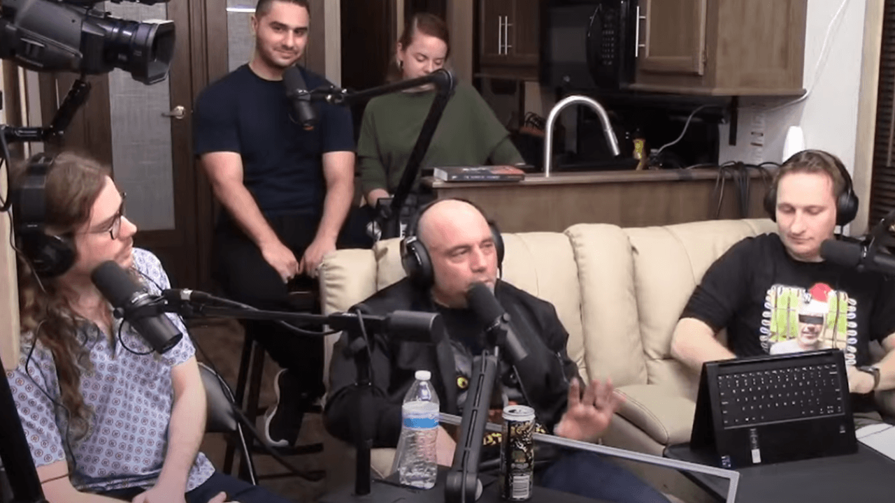 Rogan: Leftist media displaying 'cult' mindset over Kyle Rittenhouse trial
