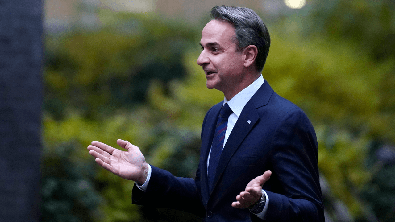 Greece imposes new restrictions on unvaccinated citizens