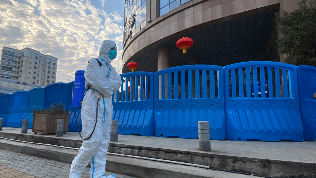 REPORT: Scientists find new link that hints at COVID lab leak theory