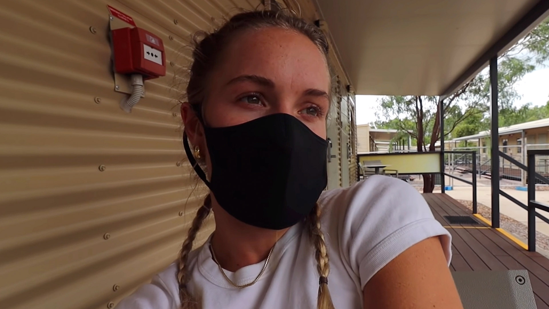 Aussie fitness influencer vlogs from forced quarantine camp, receives citation for being maskless