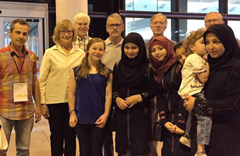 Refugees_340.jpg Refugees_340.jpg
