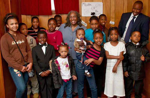 Dollie Burwell with the children and youth of Oak Level UCC