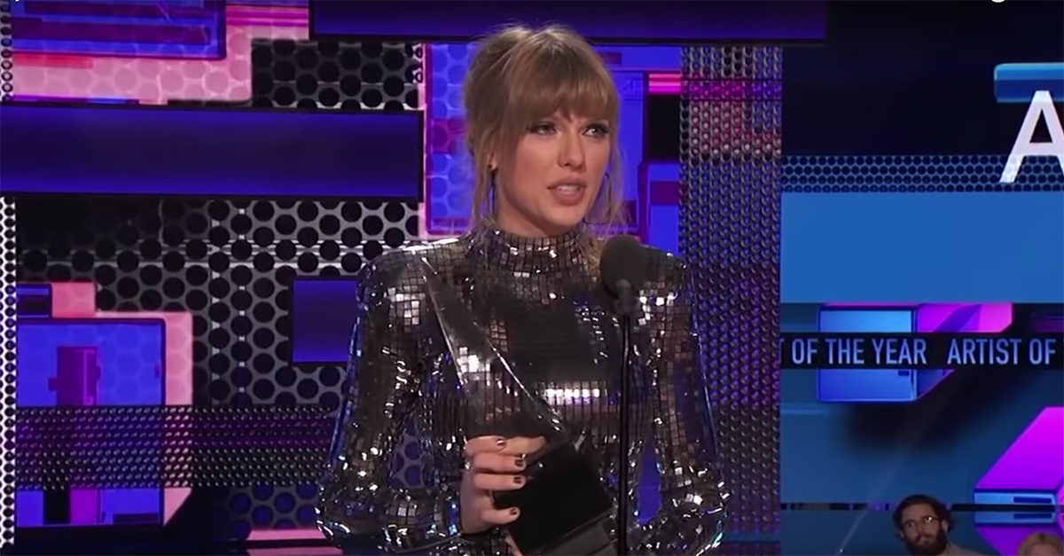 Ratings for Last Night’s American Music Awards Reveal Just How Fed up America Is With Political Celebrities
