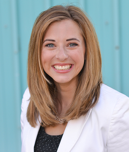 Nicole_Carpenter_headshot.jpg