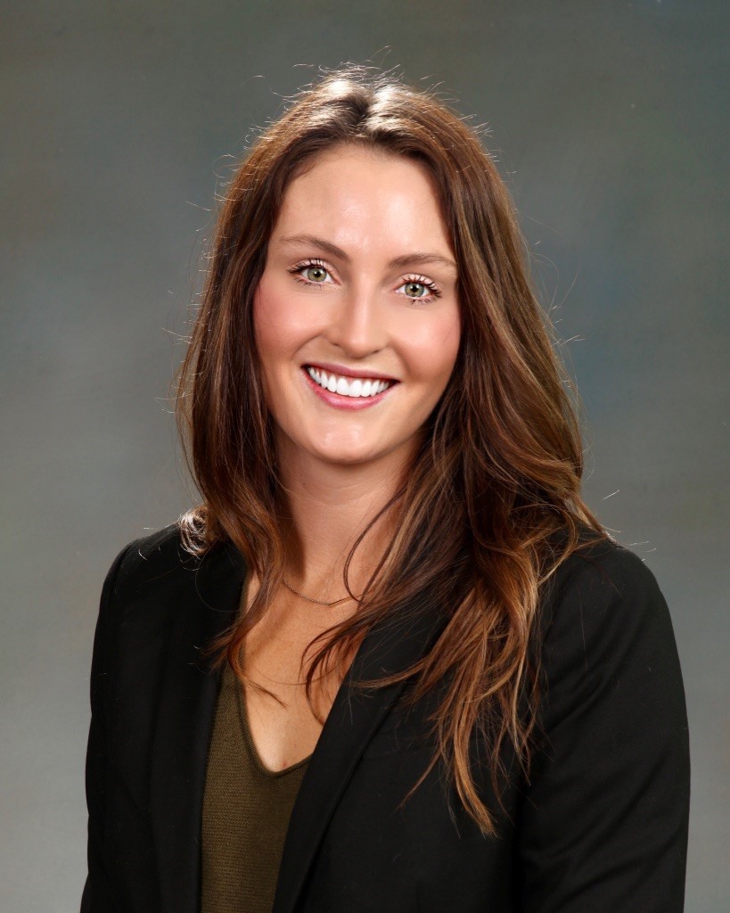 Headshot.Samantha.Dalmass.jpg