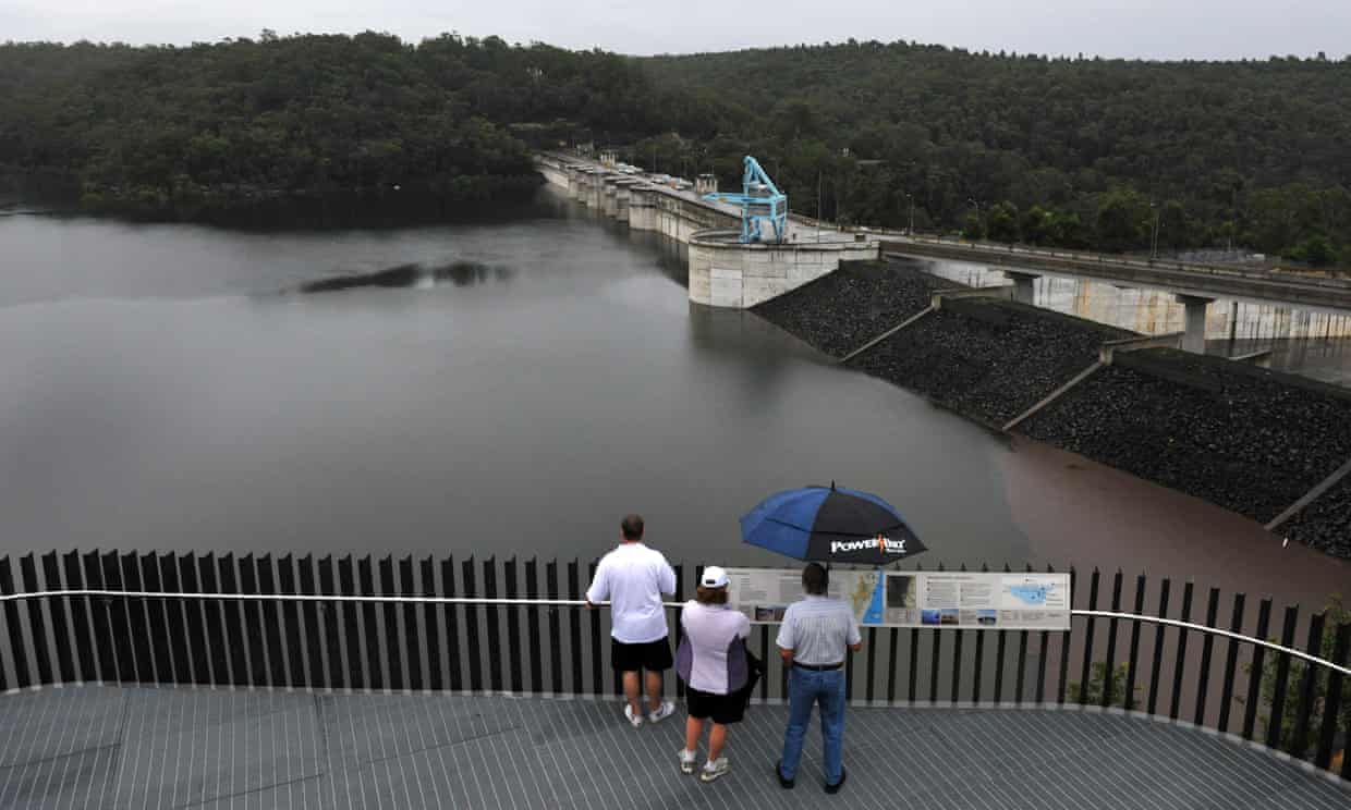 Warragamba dam: NSW government urged by own advisory panel to reconsider plan Image
