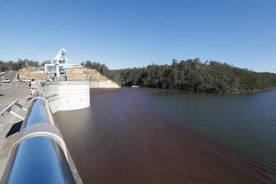 Warragamba Dam: is western Sydney about to flood and would raising the dam wall help? Image