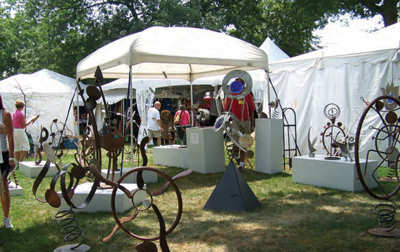 The Guilford Art Center’s Craft Expo is one of many popular events held each year on the Guilford Green. © Maureen Belden The Guilford Art Center’s Craft Expo is one of many popular events held each year on the Guilford Green. © Maureen Belden